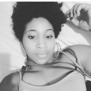 Meet your Posher, Khalia